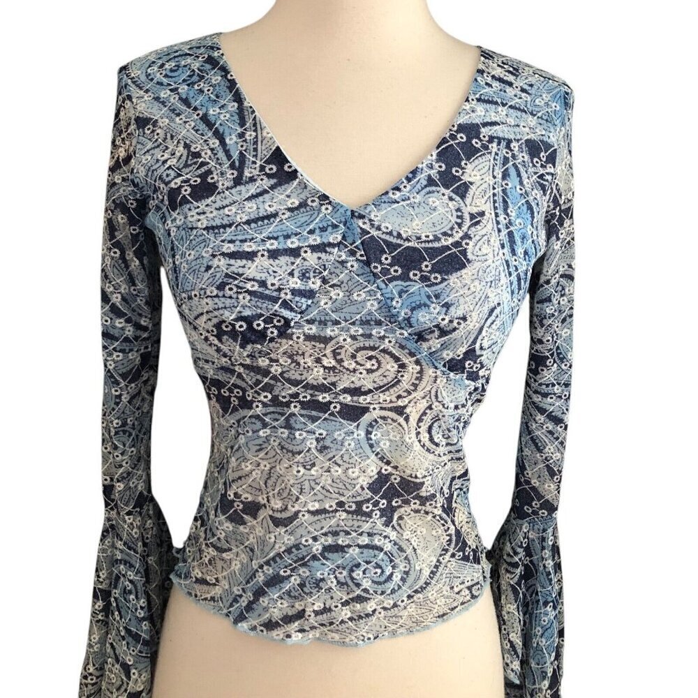 Vintage Y2K Blue Paisley & White Flare Bell Sleeve Baby Doll Top Women's size M